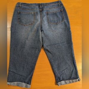 Faded Glory Denim Capri Midrise Size 14